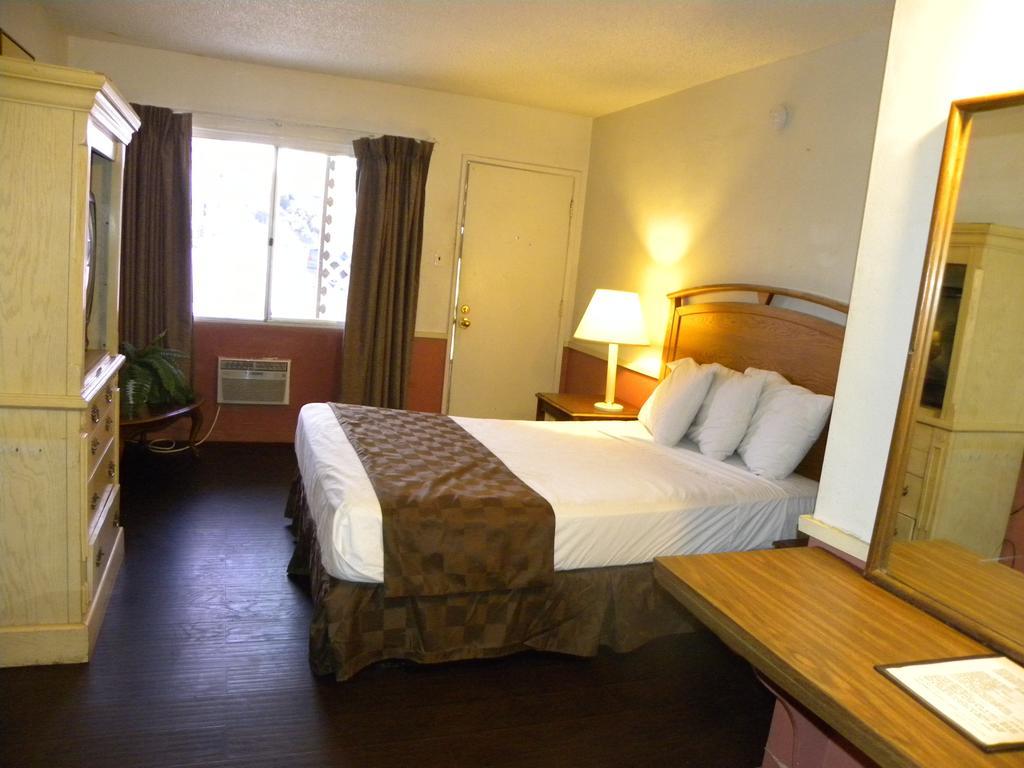 Best Motel Needles Δωμάτιο φωτογραφία